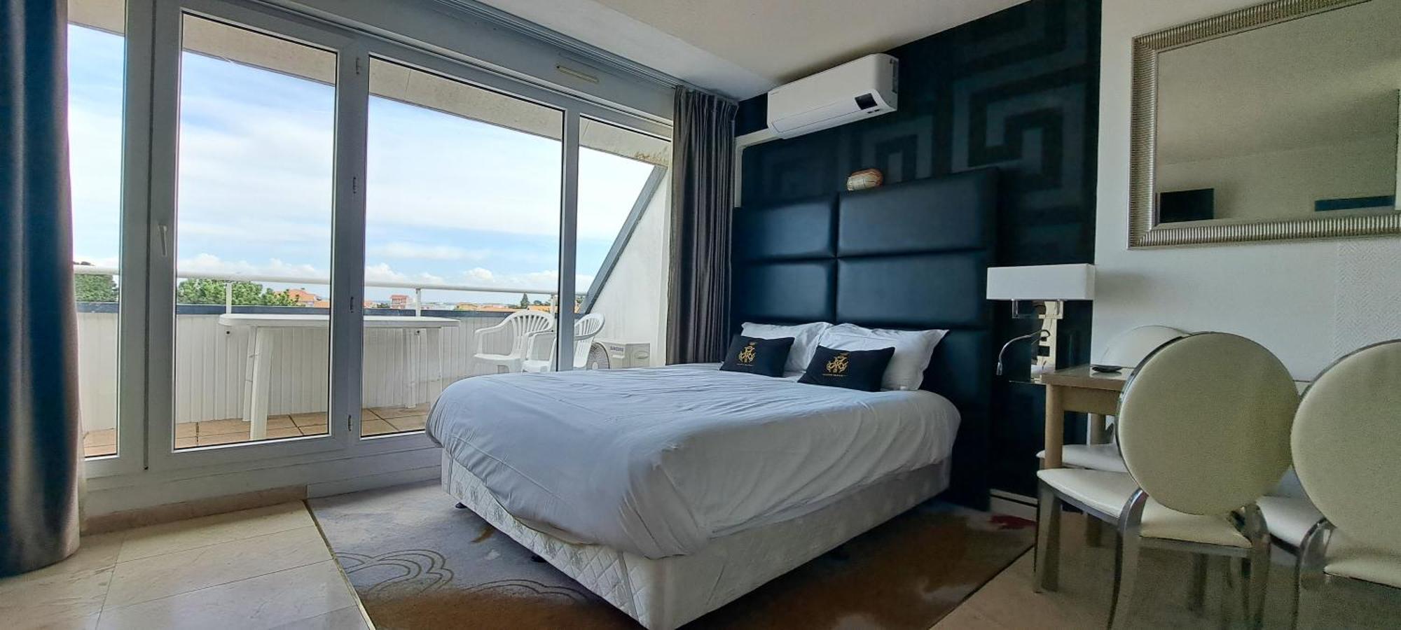 Studio Apartment Sea View